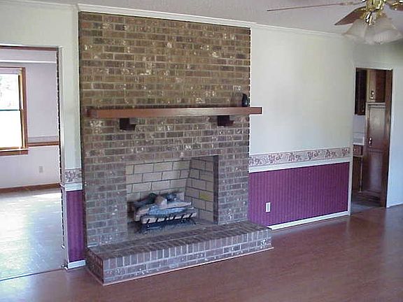 2nd image of 25 Carolina Oaks Dr
