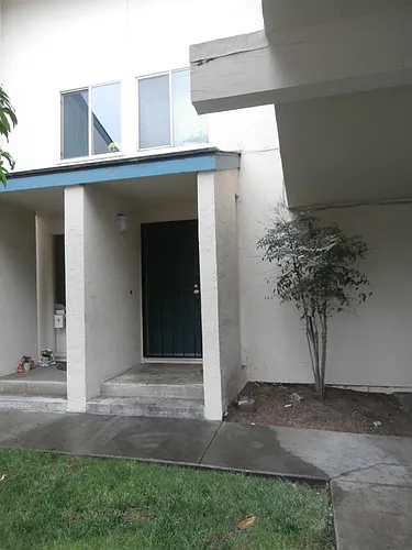 239 Sunnyhills Dr Photo 1