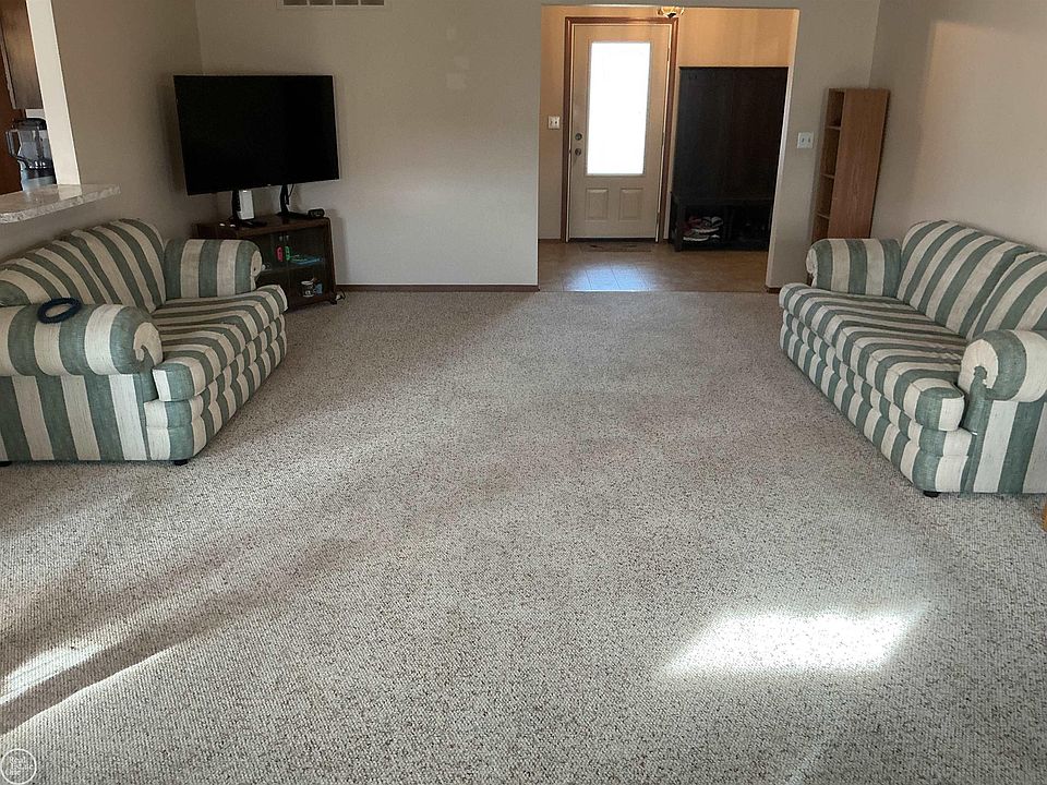 40802 Karen Ct, photo 15