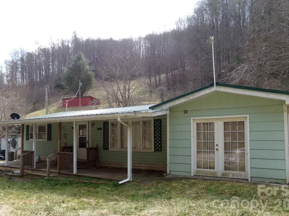 1905 Little Creek Rd, Burnsville, NC 28714