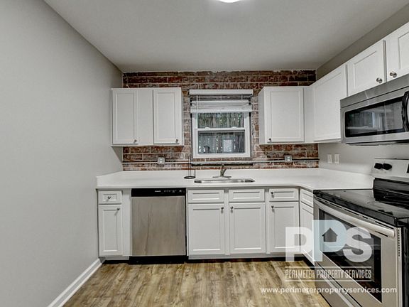 3rd image of 221 Lampkin St NE #5