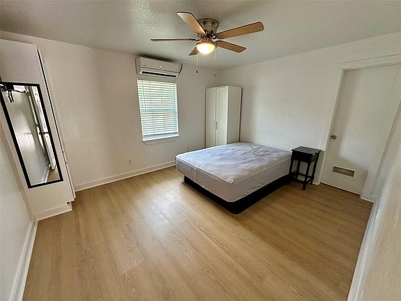 5th image of 305 Miles Rd