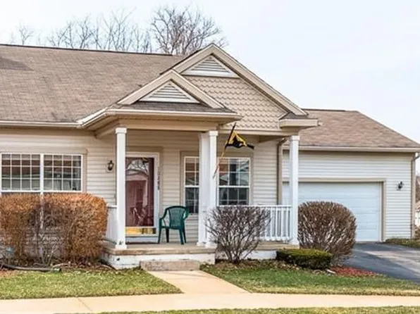 10288 Wind Crest Cir, Hamburg, MI 48139