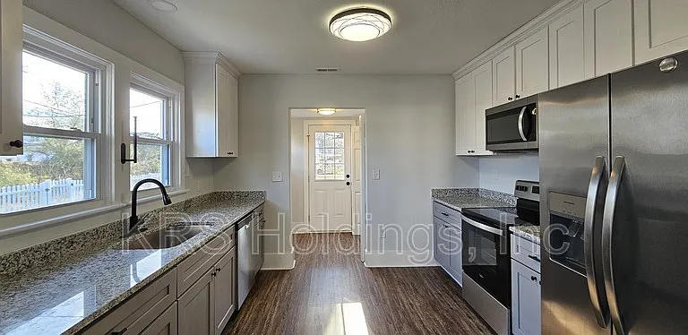 515 Powhatan Pkwy — Photo 6