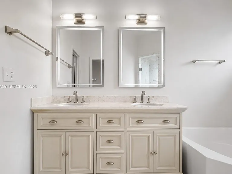 21378 Marina Cove Cir #11-B — Photo 30