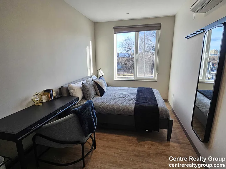 Lincoln St — Photo 14