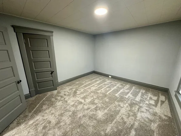 678 Crosby St #2, Akron, OH 44302