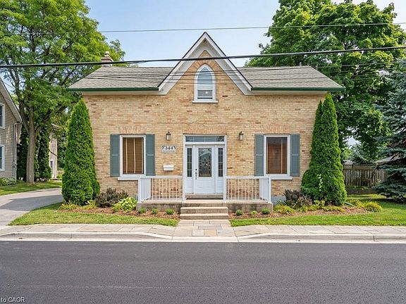 2nd image of 344 Queen St W
