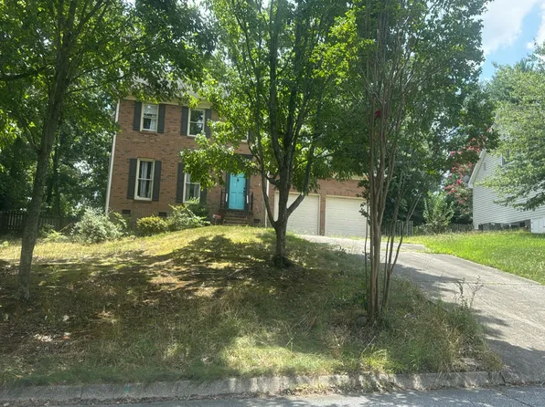 1 Black Knob Ct, Greenville, SC 29609