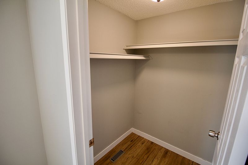 Fort Saskatchewan Townhouse for rent - 3 Bedrooms — photo 28