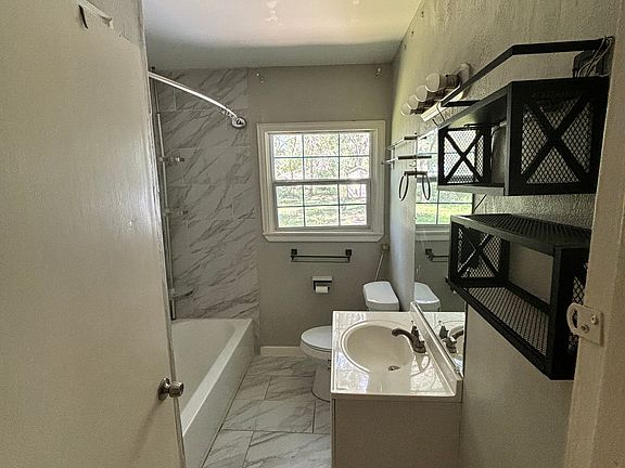 5th image of 6314 Tacquard Dr