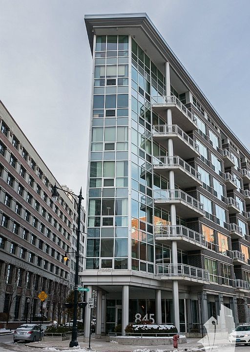 1st image of 845 N Kingsbury St #878401