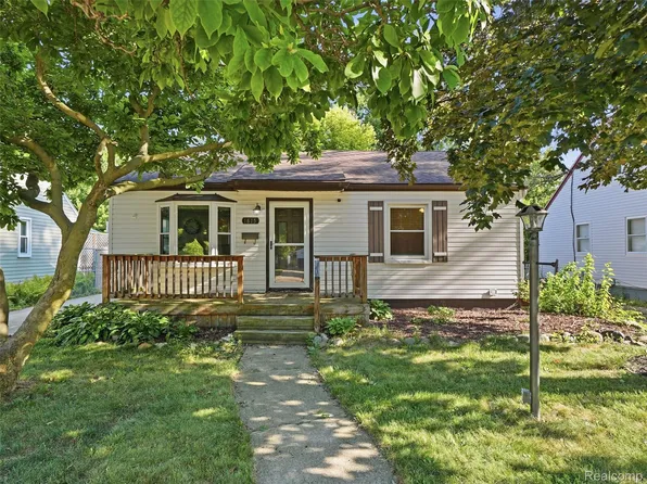 1815 Barrett Ave, Royal Oak, MI 48067