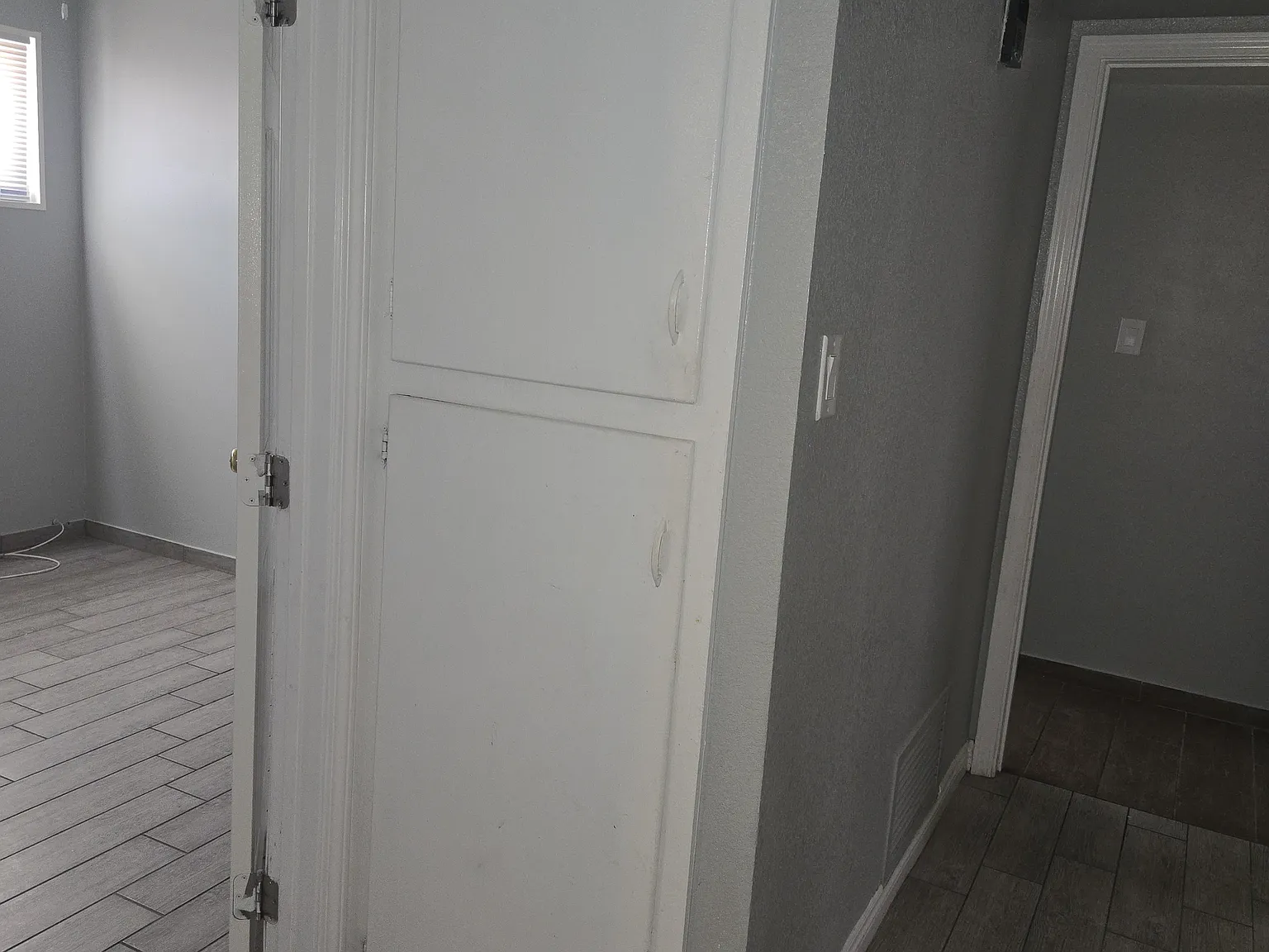 4 bed, 1230 sqft, $2,200 — Photo 2
