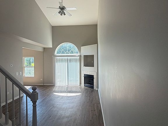 2nd image of 2503 Oak Tree Ln #0