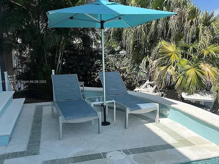 124 S Indies Dr — Photo 31