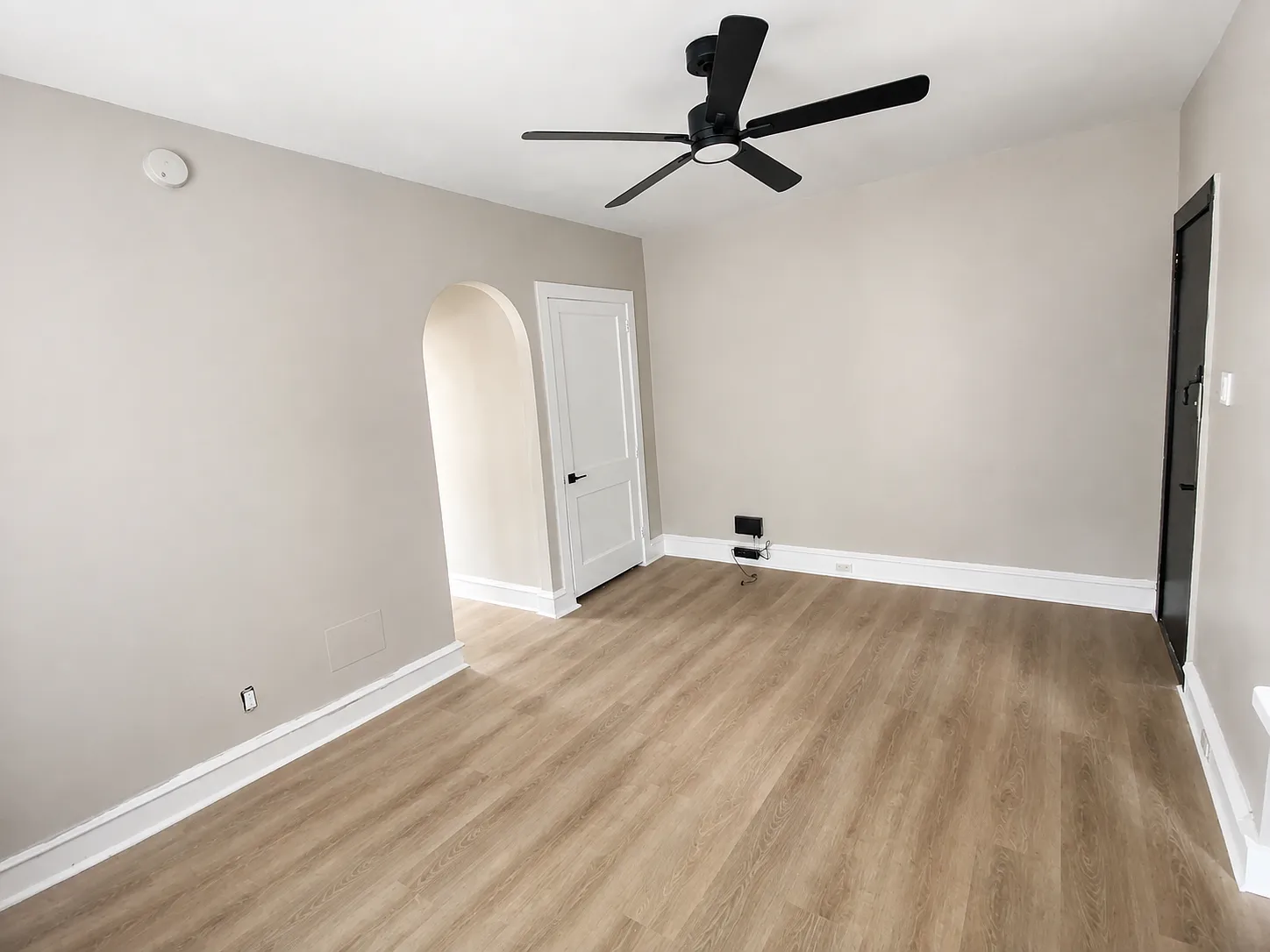 Gilham Apartments — Photo 3