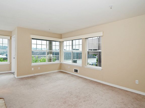 5th image of 1308 6th Ave N APT 201
