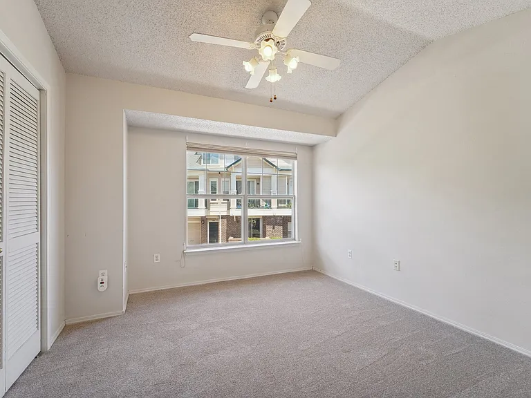 1864 Mallard Dr — Photo 16