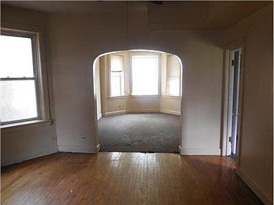 5th image of 1840 N Kedvale Ave