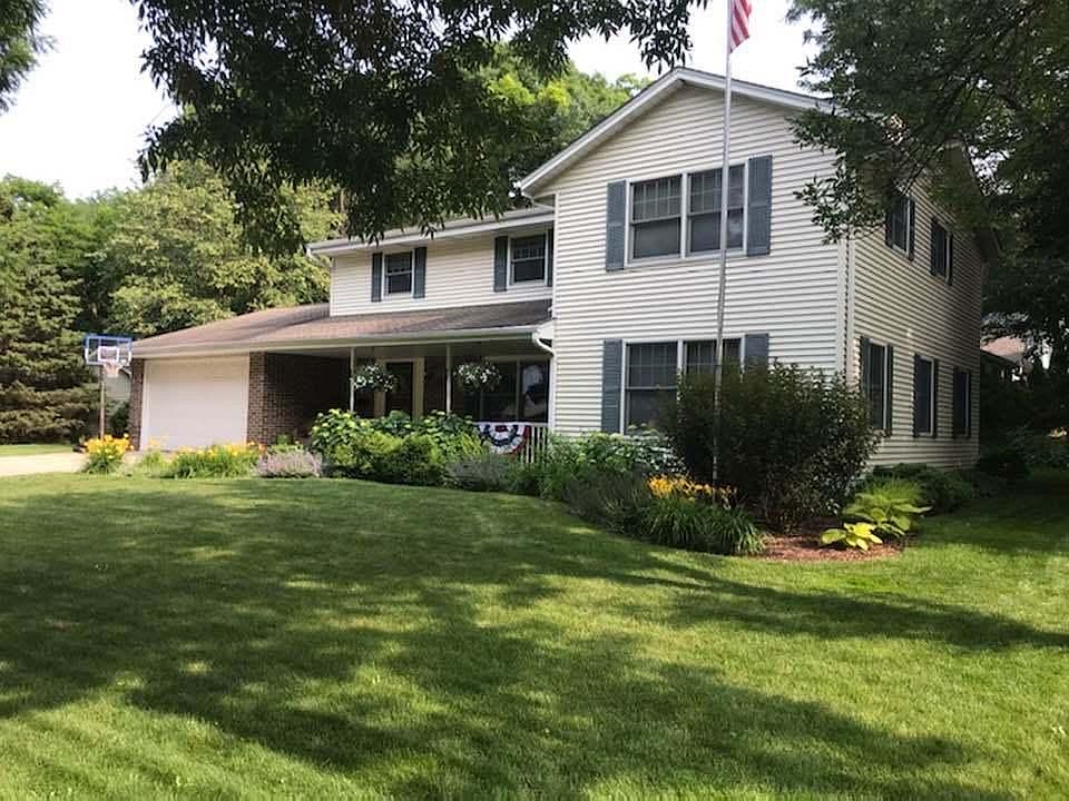 1st image of 1837 W Clayton Crest Ave