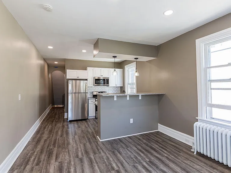 119 E Clay St #2 — Photo 6