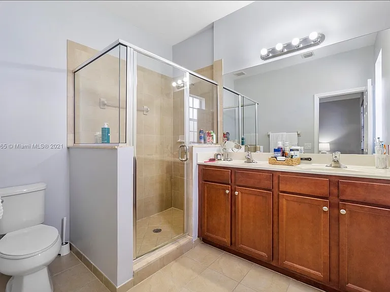9461 SW 172nd Ave — Photo 16