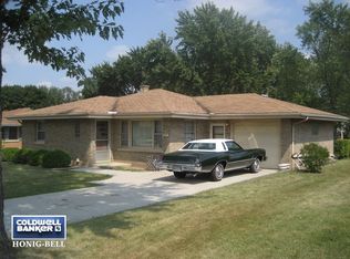 1808 Alma Dr, Crest Hill, IL 60403