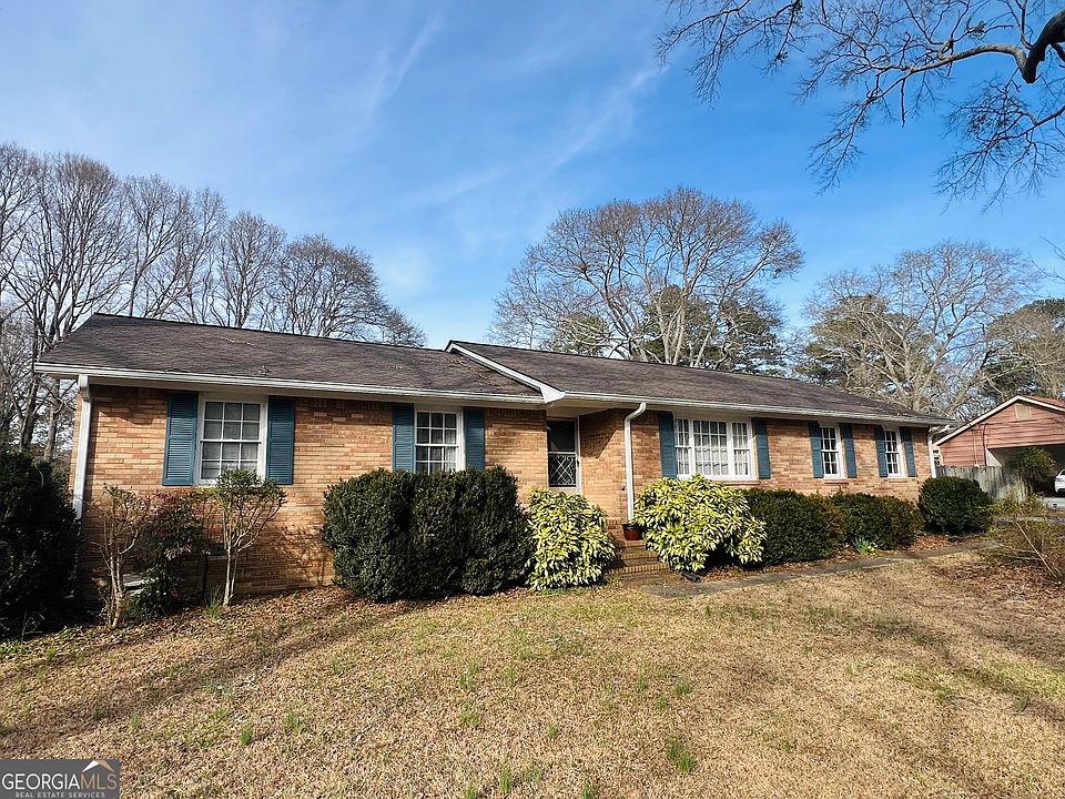 1st image of 211 Clark Rd