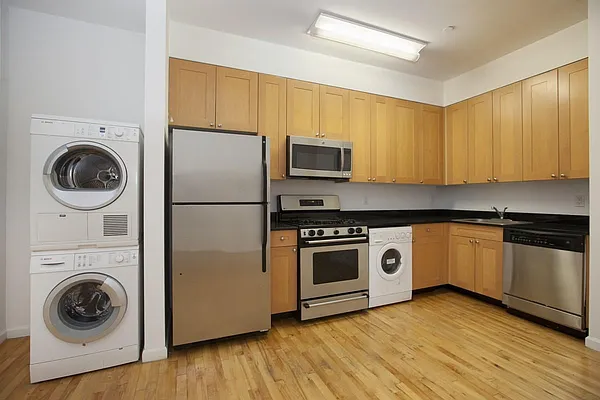 Rented by Platinum Properties | media 44