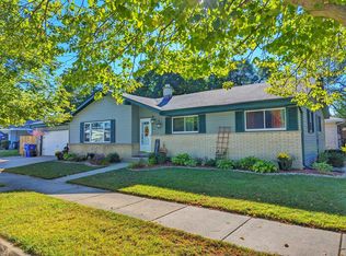 8106 17th Ave, Kenosha, WI 53143