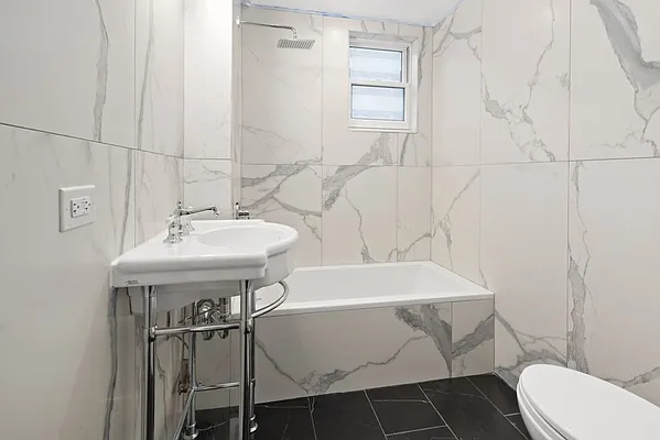 Rented by Citi Habitats | media 33