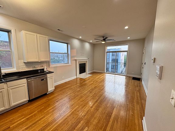 3rd image of 6428 S Maryland Ave #3S