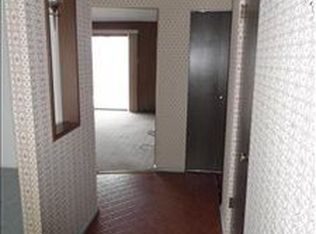 7 Ranchview Dr, Florissant, MO 63033