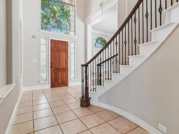 4th image of 8323 Albritton Dr