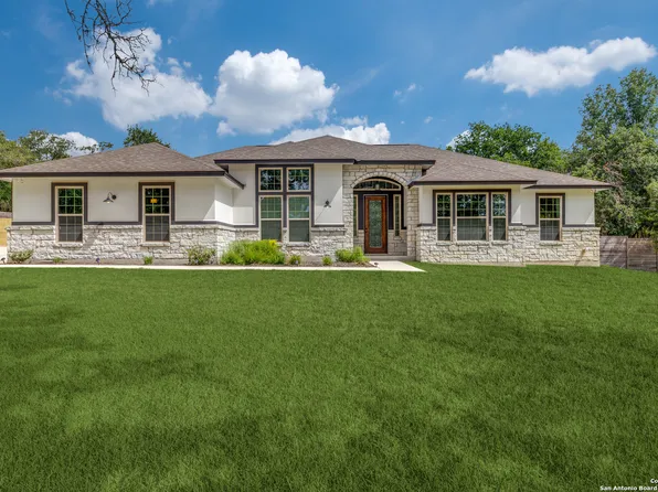 304 cibolo ridge, La Vernia, TX 78121