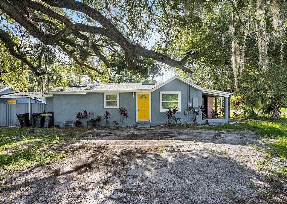 1st image of 906 Celery Ave
