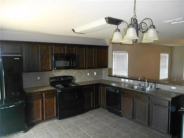28488 Apple Blossom Ln — Photo 7