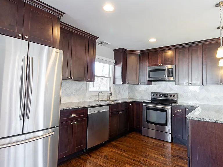 26 Quebec Dr — Photo 4