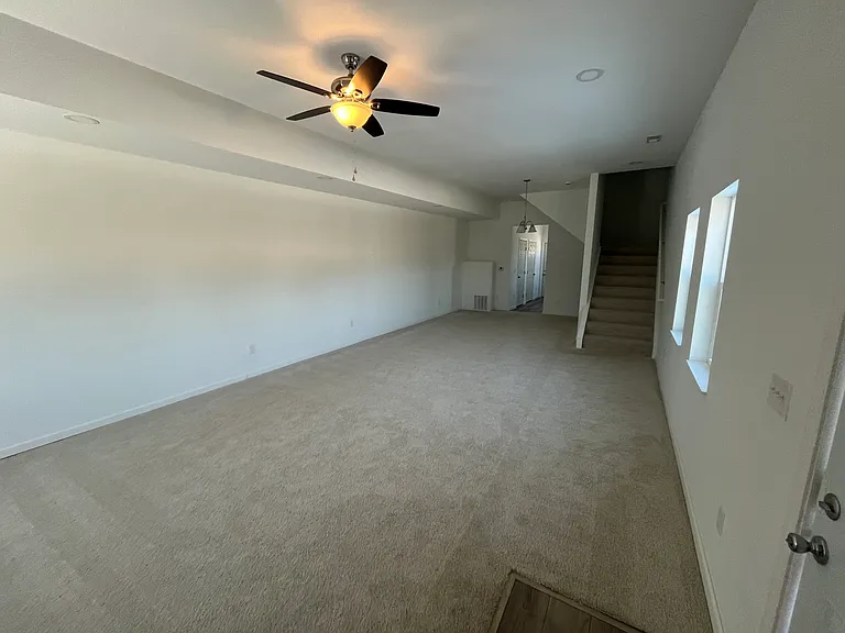 1657 Mooberry St — Photo 2