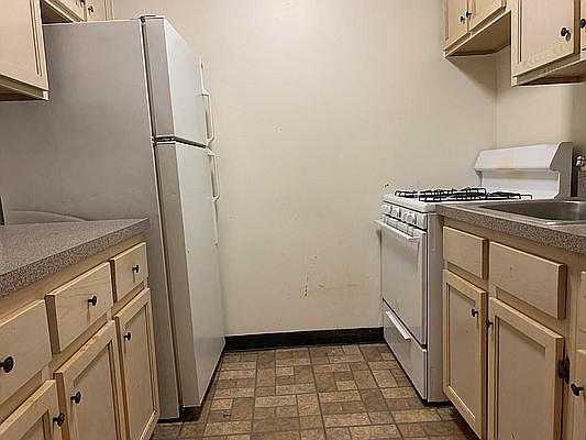 5th image of 116 W 117th St APT 2
