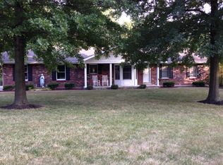 1534 Hoff Rd, O'Fallon, MO 63366