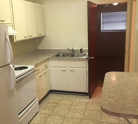 5th image of 608 W Lafayette St APT 4