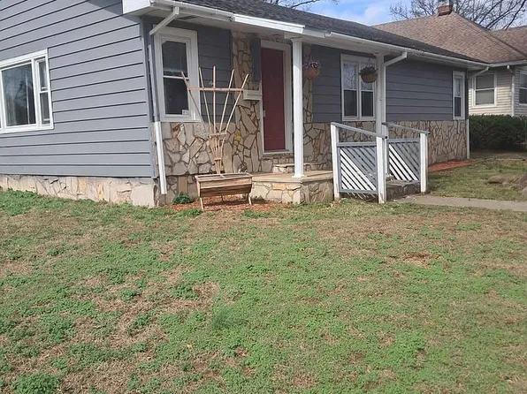 617 S 18th St, Herrin, IL 62948