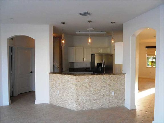 3rd image of 8550 NW 114th Ct