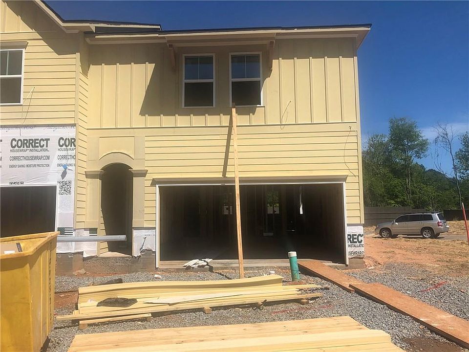 1st image of 379 Niles Ct #18