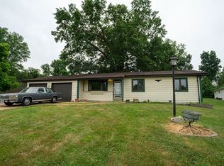 3074 Meramar Ct, Saint Louis, MO 63129