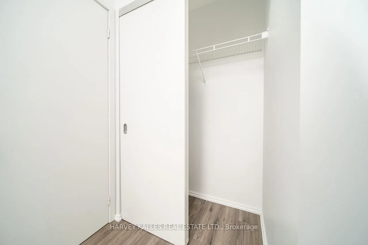 75 Saint Nicholas St — Photo 3