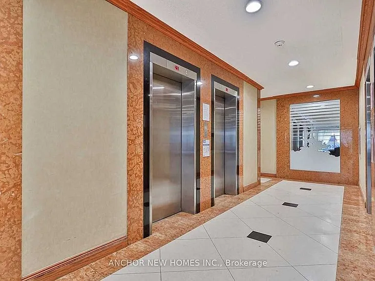 633 Bay St #2516 — Photo 10