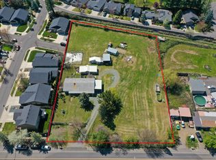 2205 Sunset Dr, Medford, OR